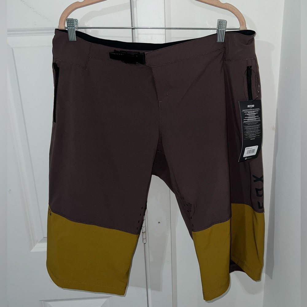 NWT Womens Fox Defend Mountain Bike Shorts